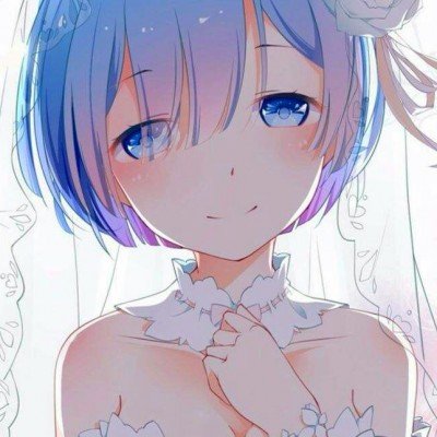 女子长期佩戴美瞳致眼角膜增生